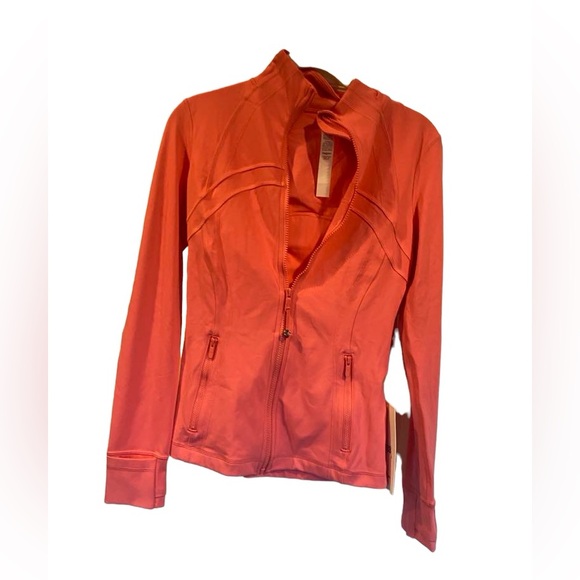 NWT Lululemon define jacket nulu Size 6
